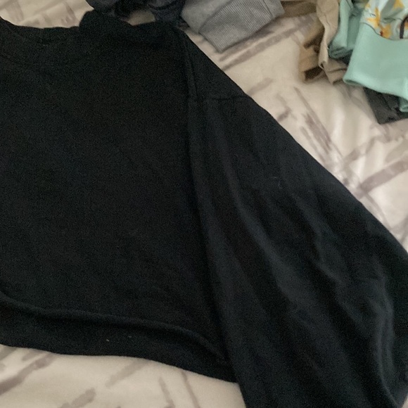 Black crop sweatshirt - Picture 3 of 4